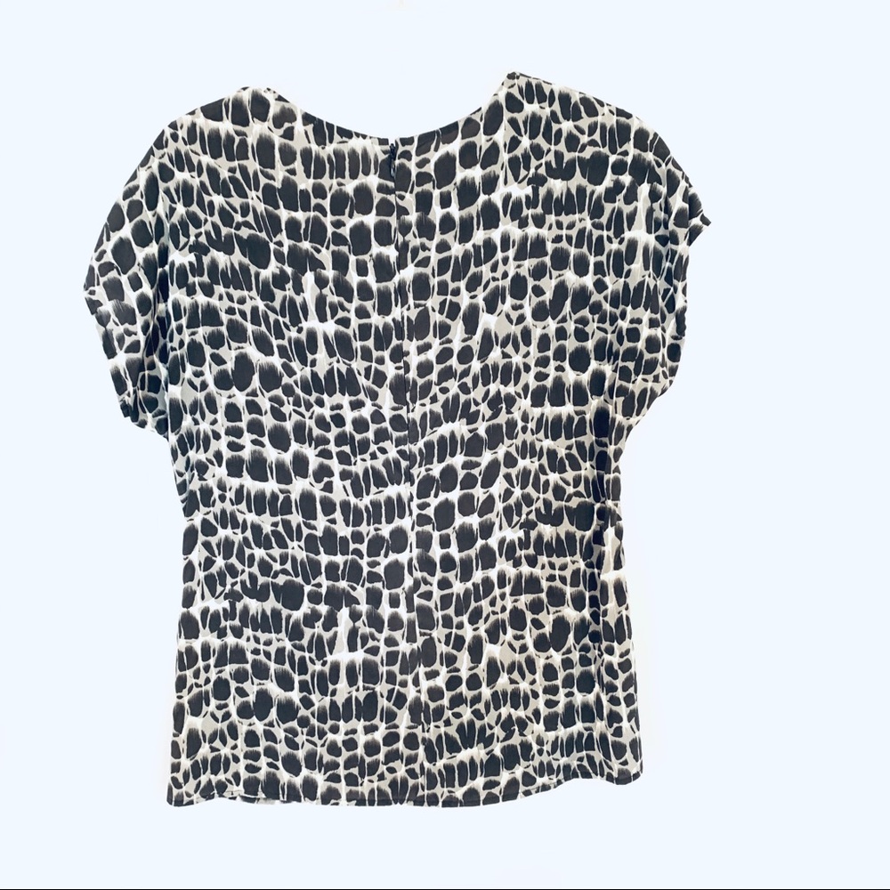 Ann Taylor Silk Blouse Black & Gray Short Sleeve Top Sz 4 - Picture 8 of 11